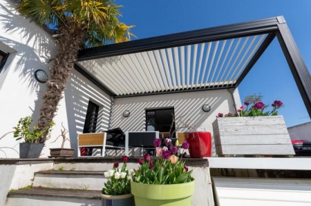 Pergola en aluminium, transformez votre espace ext&eacute;rieur